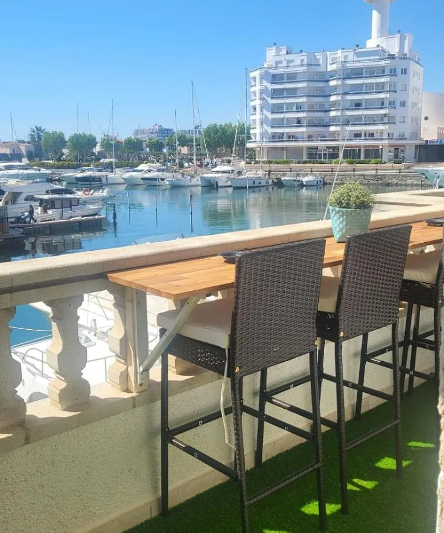 Sunrise D-Luxe Apartment Empuriabrava
